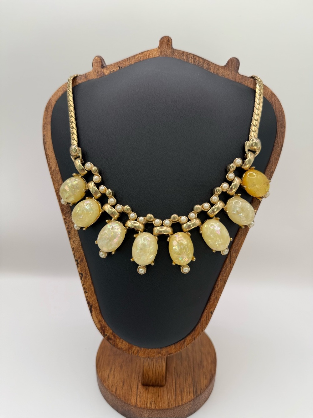 Vintage Gold Tone Yellow Cabachon Bib Necklace